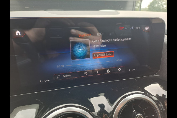 Mercedes-Benz GLA 250e Luxury Line PHEV | LED | Trekhaak | Elek. klep | ACC | Camera | Stuur- en stoelverwarming | Alarm |