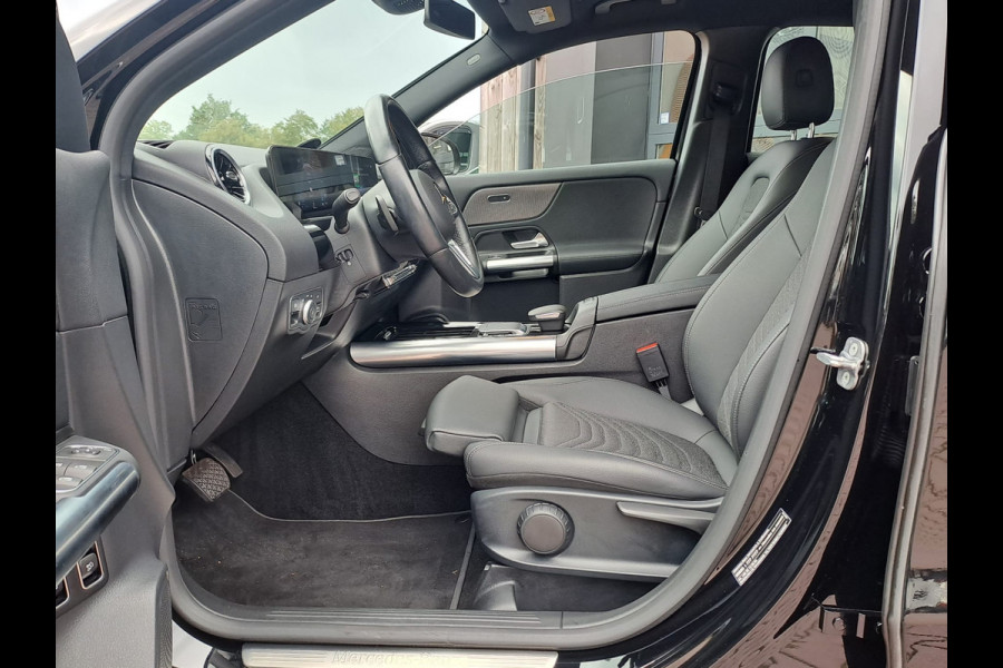 Mercedes-Benz GLA 250e Luxury Line PHEV | LED | Trekhaak | Elek. klep | ACC | Camera | Stuur- en stoelverwarming | Alarm |