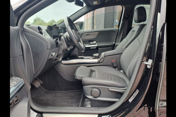 Mercedes-Benz GLA 250e Luxury Line PHEV | LED | Trekhaak | Elek. klep | ACC | Camera | Stuur- en stoelverwarming | Alarm |