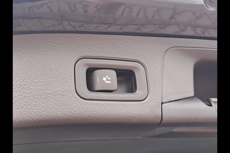 Mercedes-Benz GLA 250e Luxury Line PHEV | LED | Trekhaak | Elek. klep | ACC | Camera | Stuur- en stoelverwarming | Alarm |