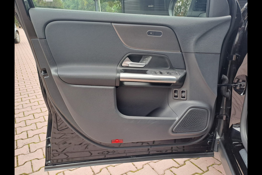 Mercedes-Benz GLA 250e Luxury Line PHEV | LED | Trekhaak | Elek. klep | ACC | Camera | Stuur- en stoelverwarming | Alarm |