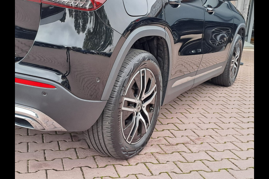 Mercedes-Benz GLA 250e Luxury Line PHEV | LED | Trekhaak | Elek. klep | ACC | Camera | Stuur- en stoelverwarming | Alarm |