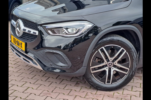 Mercedes-Benz GLA 250e Luxury Line PHEV | LED | Trekhaak | Elek. klep | ACC | Camera | Stuur- en stoelverwarming | Alarm |