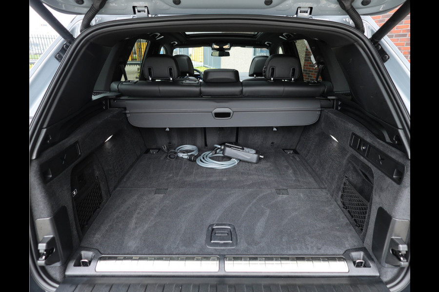 BMW X5 50e xDrive | M Performance - Pano - Trekhaak BMW X5 50e xDrive | M Performance - Pano - Trekhaak