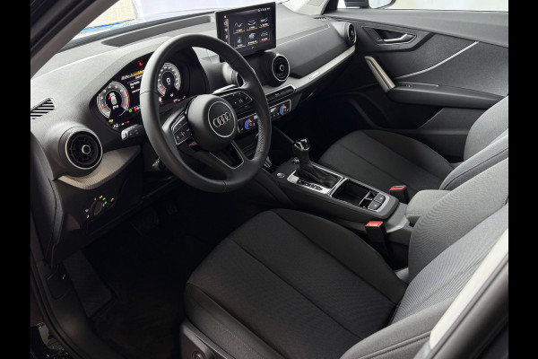 Audi Q2 35 TFSI 1.5 ✅FACELIFT✅ S EDITION 150PK VIR.COCKPIT ELEK.KLEP TOUCHSCREEN CARPLAY NAVI CAMERA MATRIX LED STOELVERW. PDC KEYLESS 10/2024 "Audi rijden begint bij Topautos.nl – 20 Audi topmodellen direct op voorraad!" Audi Q2 35 TFSI 1.5 ✅FACELIFT✅ S EDITION 150PK VIR.COCKPIT ELEK.KLEP TOUCHSCREEN CARPLAY NAVI CAMERA MATRIX LED STOELVERW. PDC KEYLESS 10/2024 "Audi rijden begint bij Topautos.nl – 20 Audi topmodellen direct op voorraad!"