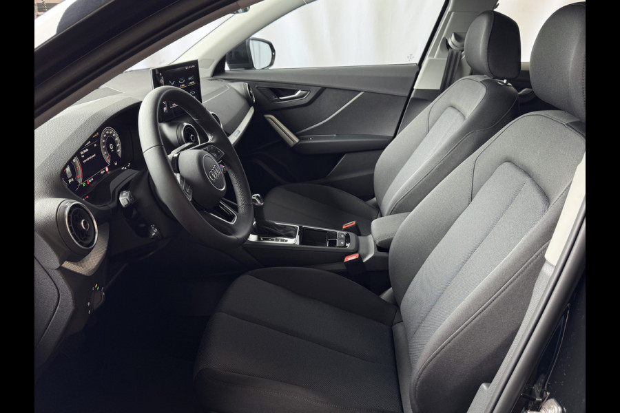 Audi Q2 35 TFSI 1.5 ✅FACELIFT✅ S EDITION 150PK VIR.COCKPIT ELEK.KLEP TOUCHSCREEN CARPLAY NAVI CAMERA MATRIX LED STOELVERW. PDC KEYLESS 10/2024 "Audi rijden begint bij Topautos.nl – 20 Audi topmodellen direct op voorraad!" Audi Q2 35 TFSI 1.5 ✅FACELIFT✅ S EDITION 150PK VIR.COCKPIT ELEK.KLEP TOUCHSCREEN CARPLAY NAVI CAMERA MATRIX LED STOELVERW. PDC KEYLESS 10/2024 "Audi rijden begint bij Topautos.nl – 20 Audi topmodellen direct op voorraad!"