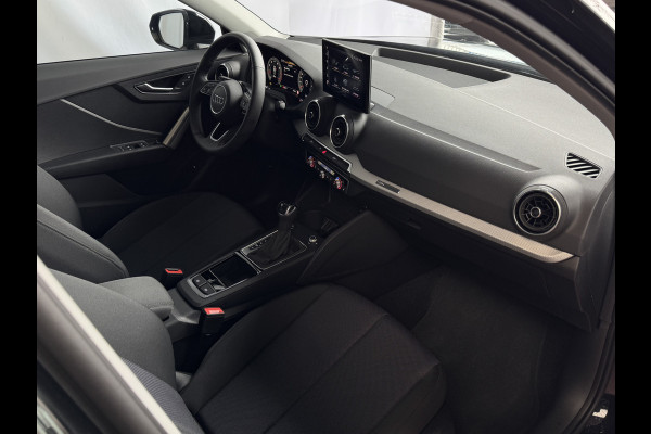 Audi Q2 35 TFSI 1.5 ✅FACELIFT✅ S EDITION 150PK VIR.COCKPIT ELEK.KLEP TOUCHSCREEN CARPLAY NAVI CAMERA MATRIX LED STOELVERW. PDC KEYLESS 10/2024 "Audi rijden begint bij Topautos.nl – 20 Audi topmodellen direct op voorraad!" Audi Q2 35 TFSI 1.5 ✅FACELIFT✅ S EDITION 150PK VIR.COCKPIT ELEK.KLEP TOUCHSCREEN CARPLAY NAVI CAMERA MATRIX LED STOELVERW. PDC KEYLESS 10/2024 "Audi rijden begint bij Topautos.nl – 20 Audi topmodellen direct op voorraad!"