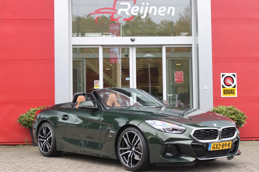 BMW Z4 Roadster sDRIVE 20i HIGH EXECUTIVE M-SPORT AUTOMAAT | M INTERIEURPAKKET  | M EXTERIEURPAKKET | M SPORTSTUUR | 19" VIJFDUBBELSPAAKS M SPORTWIELEN | NAVIGATIE | DRAADLOZE APPLE CARPLAY / ANDROID AUTO |  LEDER VERNASCA COGNAC | STOEL / STUUR VERWARMING | ACHTERUITRIJCAMERA | FULL LED KOPLAMPEN | SAFETY PAKKET | DODEHOEK DETECTIE | HARMAN KARDON |