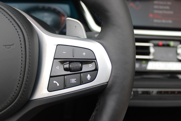 BMW Z4 Roadster sDRIVE 20i HIGH EXECUTIVE M-SPORT AUTOMAAT | M INTERIEURPAKKET  | M EXTERIEURPAKKET | M SPORTSTUUR | 19" VIJFDUBBELSPAAKS M SPORTWIELEN | NAVIGATIE | DRAADLOZE APPLE CARPLAY / ANDROID AUTO |  LEDER VERNASCA COGNAC | STOEL / STUUR VERWARMING | ACHTERUITRIJCAMERA | FULL LED KOPLAMPEN | SAFETY PAKKET | DODEHOEK DETECTIE | HARMAN KARDON |
