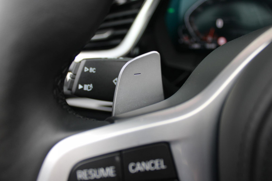 BMW Z4 Roadster sDRIVE 20i HIGH EXECUTIVE M-SPORT AUTOMAAT | M INTERIEURPAKKET  | M EXTERIEURPAKKET | M SPORTSTUUR | 19" VIJFDUBBELSPAAKS M SPORTWIELEN | NAVIGATIE | DRAADLOZE APPLE CARPLAY / ANDROID AUTO |  LEDER VERNASCA COGNAC | STOEL / STUUR VERWARMING | ACHTERUITRIJCAMERA | FULL LED KOPLAMPEN | SAFETY PAKKET | DODEHOEK DETECTIE | HARMAN KARDON |