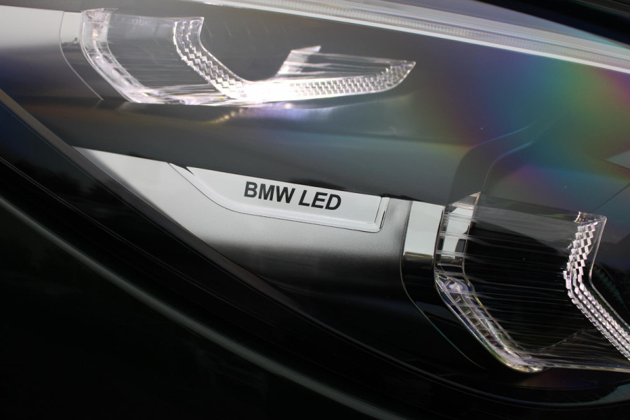 BMW Z4 Roadster sDRIVE 20i HIGH EXECUTIVE M-SPORT AUTOMAAT | M INTERIEURPAKKET  | M EXTERIEURPAKKET | M SPORTSTUUR | 19" VIJFDUBBELSPAAKS M SPORTWIELEN | NAVIGATIE | DRAADLOZE APPLE CARPLAY / ANDROID AUTO |  LEDER VERNASCA COGNAC | STOEL / STUUR VERWARMING | ACHTERUITRIJCAMERA | FULL LED KOPLAMPEN | SAFETY PAKKET | DODEHOEK DETECTIE | HARMAN KARDON |