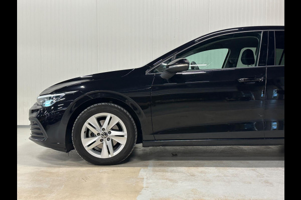Volkswagen Golf 1.5 eTSI Business | CAMERA | LED | CARPLAY | ACC | MILD HYBRIDE Volkswagen Golf 1.5 eTSI Business | CAMERA | LED | CARPLAY | ACC | MILD HYBRIDE