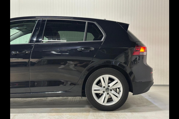 Volkswagen Golf 1.5 eTSI Business | CAMERA | LED | CARPLAY | ACC | MILD HYBRIDE Volkswagen Golf 1.5 eTSI Business | CAMERA | LED | CARPLAY | ACC | MILD HYBRIDE
