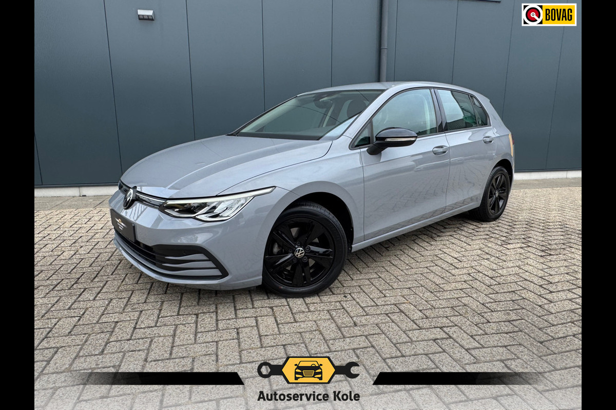 Volkswagen Golf 1.0 eTSI Automaat Life * Navigatie * Camera * Virtual Cockpit *