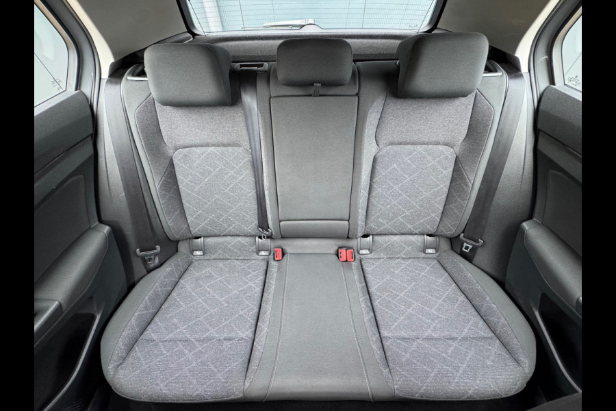 Volkswagen Golf 1.0 eTSI Automaat Life * Navigatie * Camera * Virtual Cockpit *
