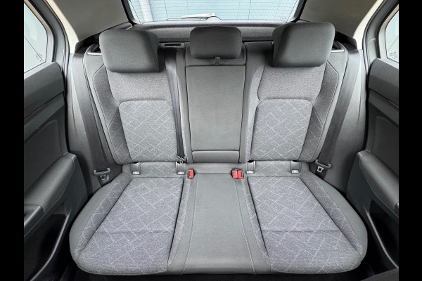 Volkswagen Golf 1.0 eTSI Automaat Life * Navigatie * Camera * Virtual Cockpit *