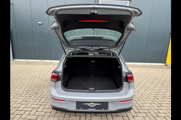 Volkswagen Golf 1.0 eTSI Automaat Life * Navigatie * Camera * Virtual Cockpit *