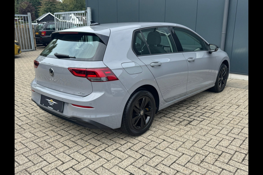 Volkswagen Golf 1.0 eTSI Automaat Life * Navigatie * Camera * Virtual Cockpit *