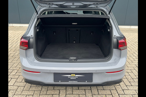 Volkswagen Golf 1.0 eTSI Automaat Life * Navigatie * Camera * Virtual Cockpit *