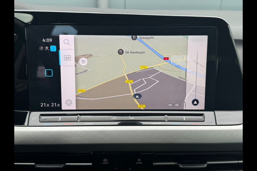 Volkswagen Golf 1.0 eTSI Automaat Life * Navigatie * Camera * Virtual Cockpit *