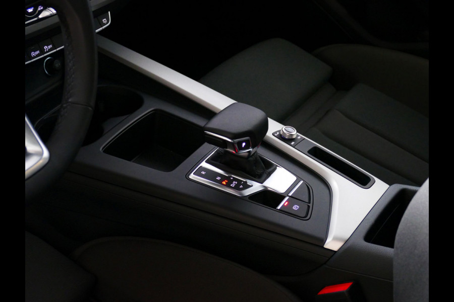 Audi A4 Avant 40 TFSI 2.0 204 PK S-LINE 6.289KM! NWST LED NAVI VIR.COCKPIT ADAP.CRUIS ELEK.KLEP 08/2024 "Audi rijden begint bij Topautos.nl – 20 Audi topmodellen direct op voorraad!" Audi A4 Avant 40 TFSI 2.0 204 PK S-LINE 6.289KM! NWST LED NAVI VIR.COCKPIT ADAP.CRUIS ELEK.KLEP 08/2024 "Audi rijden begint bij Topautos.nl – 20 Audi topmodellen direct op voorraad!"