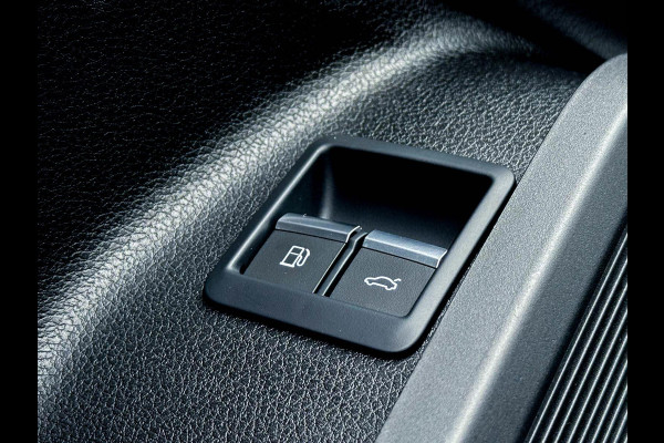 Audi Q5 50 TFSI e Quattro Competition S Edition S-Line 299pk Automaat! Panoramadak|Virtual Cockpit|Luchtvering|LED Matrix|Trekhaak Audi Q5 50 TFSI e Quattro Competition S Edition S-Line 299pk Automaat! Panoramadak|Virtual Cockpit|Luchtvering|LED Matrix|Trekhaak