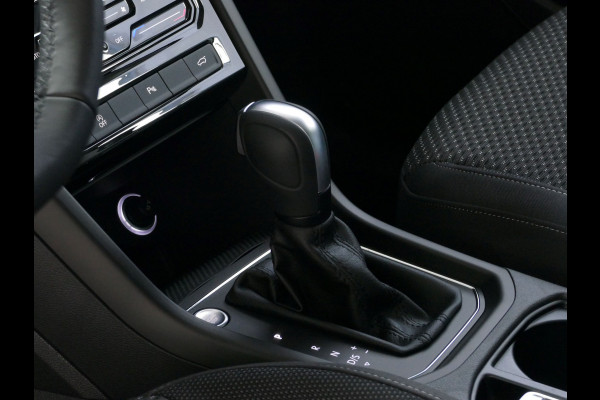 Volkswagen Touran 1.5 TSI 150PK 7P CARPLAY NAVI CAMERA LED ELEK.KLEP VIR.COCKPIT DODE.HOEK DET. STOELVERW KEYLESS 7P 7PERS 11/2024 "Volkswagen rijden begint bij Topautos.nl – 75 topmodellen direct op voorraad!" Volkswagen Touran 1.5 TSI 150PK 7P CARPLAY NAVI CAMERA LED ELEK.KLEP VIR.COCKPIT DODE.HOEK DET. STOELVERW KEYLESS 7P 7PERS 11/2024 "Volkswagen rijden begint bij Topautos.nl – 75 topmodellen direct op voorraad!"