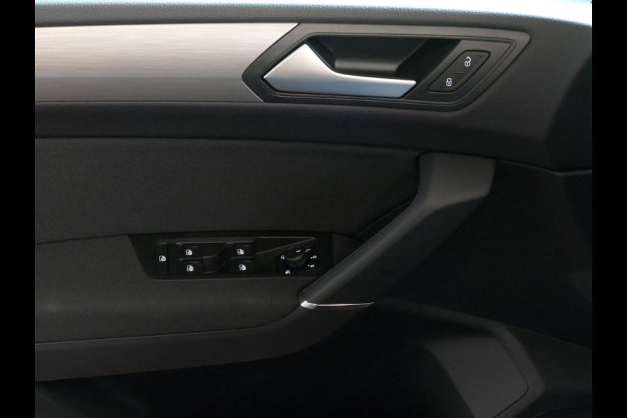 Volkswagen Touran 1.5 TSI 150PK 7P CARPLAY NAVI CAMERA LED ELEK.KLEP VIR.COCKPIT DODE.HOEK DET. STOELVERW KEYLESS 7P 7PERS 11/2024 "Volkswagen rijden begint bij Topautos.nl – 75 topmodellen direct op voorraad!" Volkswagen Touran 1.5 TSI 150PK 7P CARPLAY NAVI CAMERA LED ELEK.KLEP VIR.COCKPIT DODE.HOEK DET. STOELVERW KEYLESS 7P 7PERS 11/2024 "Volkswagen rijden begint bij Topautos.nl – 75 topmodellen direct op voorraad!"