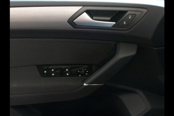 Volkswagen Touran 1.5 TSI 150PK 7P CARPLAY NAVI CAMERA LED ELEK.KLEP VIR.COCKPIT DODE.HOEK DET. STOELVERW KEYLESS 7P 7PERS 11/2024 "Volkswagen rijden begint bij Topautos.nl – 75 topmodellen direct op voorraad!" Volkswagen Touran 1.5 TSI 150PK 7P CARPLAY NAVI CAMERA LED ELEK.KLEP VIR.COCKPIT DODE.HOEK DET. STOELVERW KEYLESS 7P 7PERS 11/2024 "Volkswagen rijden begint bij Topautos.nl – 75 topmodellen direct op voorraad!"