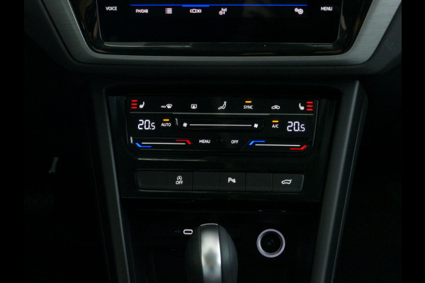 Volkswagen Touran 1.5 TSI 150PK 7P CARPLAY NAVI CAMERA LED ELEK.KLEP VIR.COCKPIT DODE.HOEK DET. STOELVERW KEYLESS 7P 7PERS 11/2024 "Volkswagen rijden begint bij Topautos.nl – 75 topmodellen direct op voorraad!" Volkswagen Touran 1.5 TSI 150PK 7P CARPLAY NAVI CAMERA LED ELEK.KLEP VIR.COCKPIT DODE.HOEK DET. STOELVERW KEYLESS 7P 7PERS 11/2024 "Volkswagen rijden begint bij Topautos.nl – 75 topmodellen direct op voorraad!"