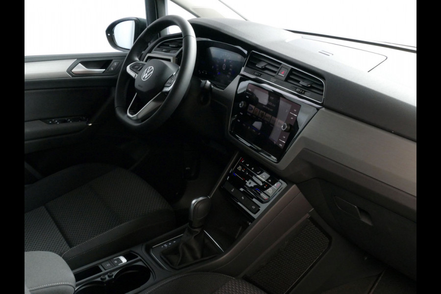 Volkswagen Touran 1.5 TSI 150PK 7P CARPLAY NAVI CAMERA LED ELEK.KLEP VIR.COCKPIT DODE.HOEK DET. STOELVERW KEYLESS 7P 7PERS 11/2024 "Volkswagen rijden begint bij Topautos.nl – 75 topmodellen direct op voorraad!" Volkswagen Touran 1.5 TSI 150PK 7P CARPLAY NAVI CAMERA LED ELEK.KLEP VIR.COCKPIT DODE.HOEK DET. STOELVERW KEYLESS 7P 7PERS 11/2024 "Volkswagen rijden begint bij Topautos.nl – 75 topmodellen direct op voorraad!"