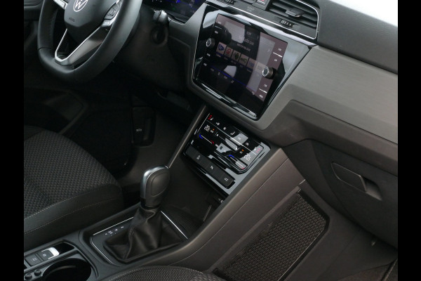 Volkswagen Touran 1.5 TSI 150PK 7P CARPLAY NAVI CAMERA LED ELEK.KLEP VIR.COCKPIT DODE.HOEK DET. STOELVERW KEYLESS 7P 7PERS 11/2024 "Volkswagen rijden begint bij Topautos.nl – 75 topmodellen direct op voorraad!" Volkswagen Touran 1.5 TSI 150PK 7P CARPLAY NAVI CAMERA LED ELEK.KLEP VIR.COCKPIT DODE.HOEK DET. STOELVERW KEYLESS 7P 7PERS 11/2024 "Volkswagen rijden begint bij Topautos.nl – 75 topmodellen direct op voorraad!"