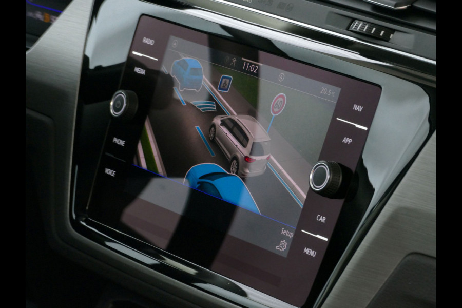 Volkswagen Touran 1.5 TSI 150PK 7P CARPLAY NAVI CAMERA LED ELEK.KLEP VIR.COCKPIT DODE.HOEK DET. STOELVERW KEYLESS 7P 7PERS 11/2024 "Volkswagen rijden begint bij Topautos.nl – 75 topmodellen direct op voorraad!" Volkswagen Touran 1.5 TSI 150PK 7P CARPLAY NAVI CAMERA LED ELEK.KLEP VIR.COCKPIT DODE.HOEK DET. STOELVERW KEYLESS 7P 7PERS 11/2024 "Volkswagen rijden begint bij Topautos.nl – 75 topmodellen direct op voorraad!"
