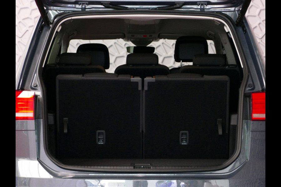 Volkswagen Touran 1.5 TSI 150PK 7P CARPLAY NAVI CAMERA LED ELEK.KLEP VIR.COCKPIT DODE.HOEK DET. STOELVERW KEYLESS 7P 7PERS 11/2024 "Volkswagen rijden begint bij Topautos.nl – 75 topmodellen direct op voorraad!" Volkswagen Touran 1.5 TSI 150PK 7P CARPLAY NAVI CAMERA LED ELEK.KLEP VIR.COCKPIT DODE.HOEK DET. STOELVERW KEYLESS 7P 7PERS 11/2024 "Volkswagen rijden begint bij Topautos.nl – 75 topmodellen direct op voorraad!"