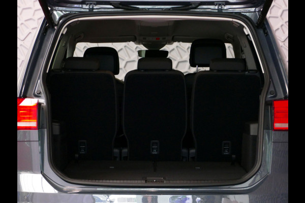 Volkswagen Touran 1.5 TSI 150PK 7P CARPLAY NAVI CAMERA LED ELEK.KLEP VIR.COCKPIT DODE.HOEK DET. STOELVERW KEYLESS 7P 7PERS 11/2024 "Volkswagen rijden begint bij Topautos.nl – 75 topmodellen direct op voorraad!" Volkswagen Touran 1.5 TSI 150PK 7P CARPLAY NAVI CAMERA LED ELEK.KLEP VIR.COCKPIT DODE.HOEK DET. STOELVERW KEYLESS 7P 7PERS 11/2024 "Volkswagen rijden begint bij Topautos.nl – 75 topmodellen direct op voorraad!"