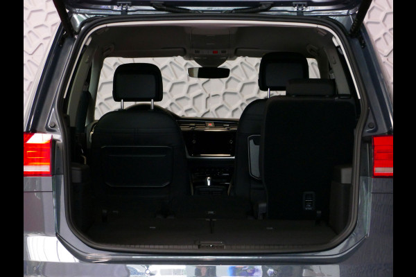 Volkswagen Touran 1.5 TSI 150PK 7P CARPLAY NAVI CAMERA LED ELEK.KLEP VIR.COCKPIT DODE.HOEK DET. STOELVERW KEYLESS 7P 7PERS 11/2024 "Volkswagen rijden begint bij Topautos.nl – 75 topmodellen direct op voorraad!" Volkswagen Touran 1.5 TSI 150PK 7P CARPLAY NAVI CAMERA LED ELEK.KLEP VIR.COCKPIT DODE.HOEK DET. STOELVERW KEYLESS 7P 7PERS 11/2024 "Volkswagen rijden begint bij Topautos.nl – 75 topmodellen direct op voorraad!"