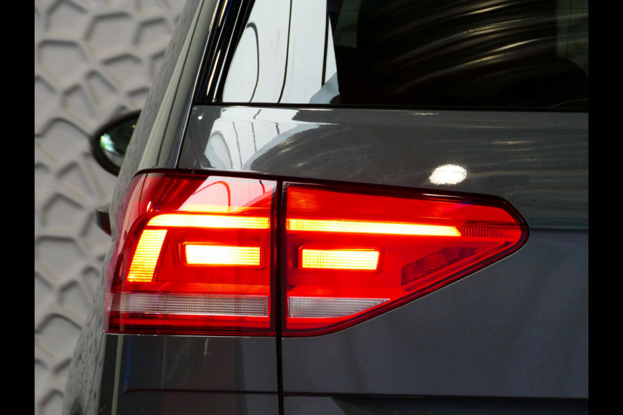 Volkswagen Touran 1.5 TSI 150PK 7P CARPLAY NAVI CAMERA LED ELEK.KLEP VIR.COCKPIT DODE.HOEK DET. STOELVERW KEYLESS 7P 7PERS 11/2024 "Volkswagen rijden begint bij Topautos.nl – 75 topmodellen direct op voorraad!" Volkswagen Touran 1.5 TSI 150PK 7P CARPLAY NAVI CAMERA LED ELEK.KLEP VIR.COCKPIT DODE.HOEK DET. STOELVERW KEYLESS 7P 7PERS 11/2024 "Volkswagen rijden begint bij Topautos.nl – 75 topmodellen direct op voorraad!"