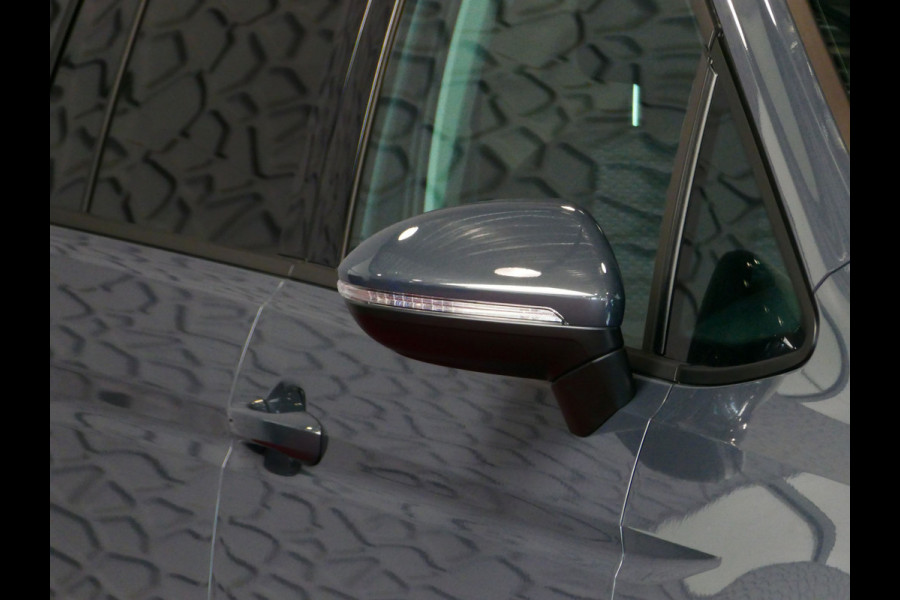 Volkswagen Touran 1.5 TSI 150PK 7P CARPLAY NAVI CAMERA LED ELEK.KLEP VIR.COCKPIT DODE.HOEK DET. STOELVERW KEYLESS 7P 7PERS 11/2024 "Volkswagen rijden begint bij Topautos.nl – 75 topmodellen direct op voorraad!" Volkswagen Touran 1.5 TSI 150PK 7P CARPLAY NAVI CAMERA LED ELEK.KLEP VIR.COCKPIT DODE.HOEK DET. STOELVERW KEYLESS 7P 7PERS 11/2024 "Volkswagen rijden begint bij Topautos.nl – 75 topmodellen direct op voorraad!"