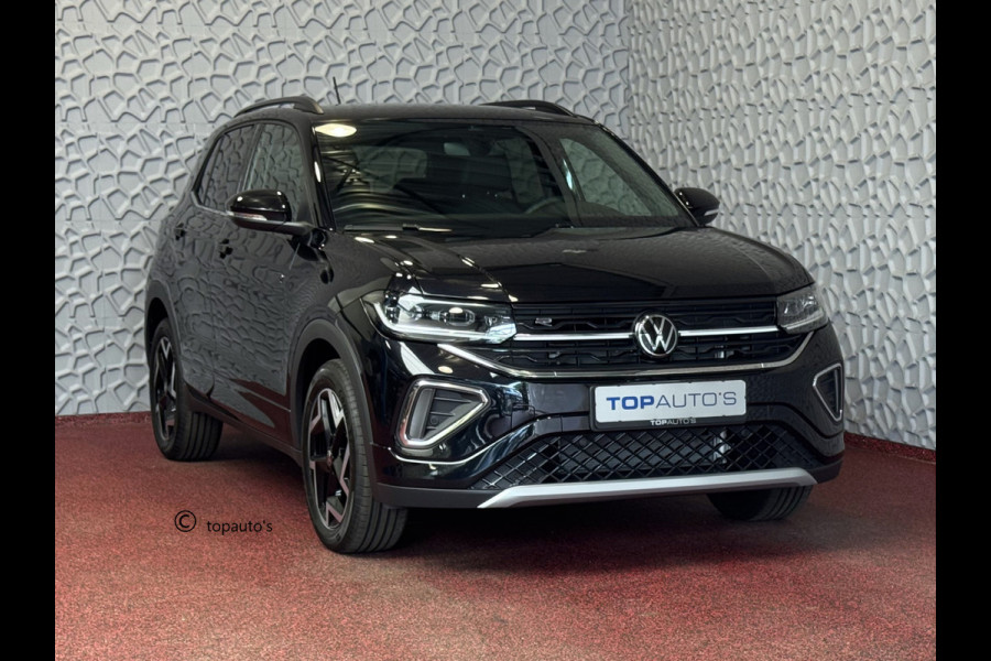 Volkswagen T-Cross ✅NIEUWE AUTO✅ TSI 115PK R-LINE EDITION TREKHAAK LED LMV IQ CAMERA STOELVERW ✅2025✅ "Volkswagen rijden begint bij Topautos.nl – 75 topmodellen direct op voorraad!"