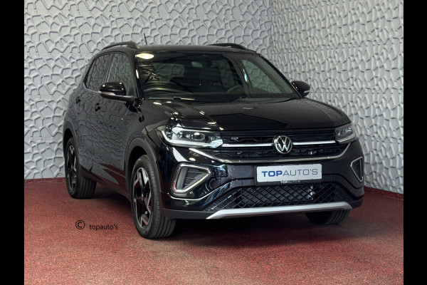 Volkswagen T-Cross ✅NIEUWE AUTO✅ TSI 115PK R-LINE EDITION TREKHAAK LED LMV IQ CAMERA STOELVERW ✅2025✅ "Volkswagen rijden begint bij Topautos.nl – 75 topmodellen direct op voorraad!"