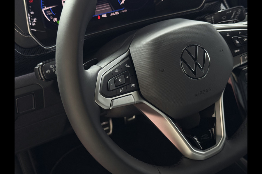 Volkswagen T-Cross ✅NIEUWE AUTO✅ TSI 115PK R-LINE EDITION TREKHAAK LED LMV IQ CAMERA STOELVERW ✅2025✅ "Volkswagen rijden begint bij Topautos.nl – 75 topmodellen direct op voorraad!"