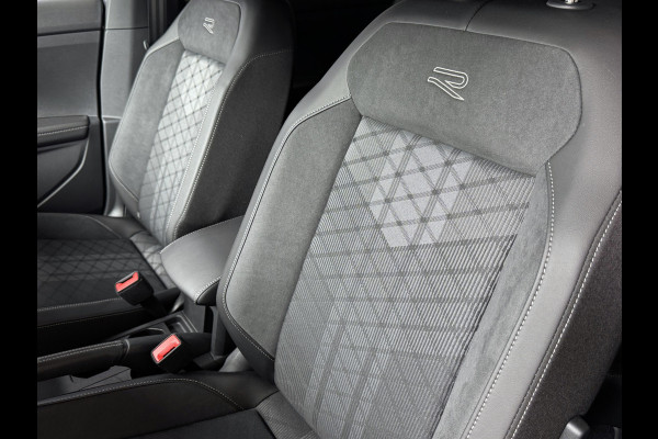 Volkswagen T-Cross ✅NIEUWE AUTO✅ TSI 115PK R-LINE EDITION TREKHAAK LED LMV IQ CAMERA STOELVERW ✅2025✅ "Volkswagen rijden begint bij Topautos.nl – 75 topmodellen direct op voorraad!"