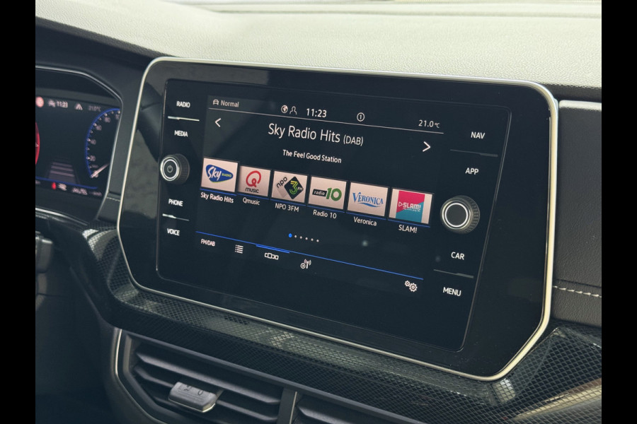 Volkswagen T-Cross ✅NIEUWE AUTO✅ TSI 115PK R-LINE EDITION TREKHAAK LED LMV IQ CAMERA STOELVERW ✅2025✅ "Volkswagen rijden begint bij Topautos.nl – 75 topmodellen direct op voorraad!"