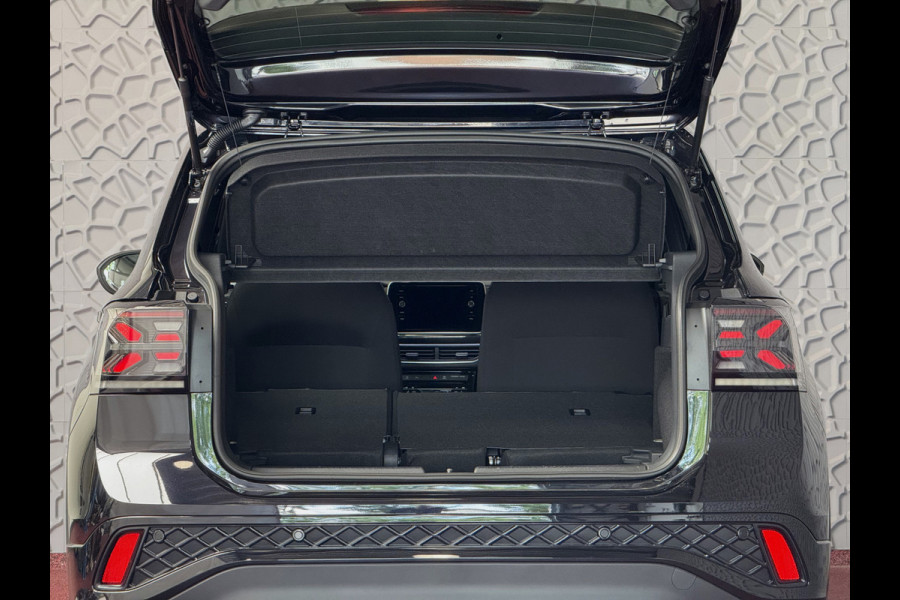 Volkswagen T-Cross ✅NIEUWE AUTO✅ TSI 115PK R-LINE EDITION TREKHAAK LED LMV IQ CAMERA STOELVERW ✅2025✅ "Volkswagen rijden begint bij Topautos.nl – 75 topmodellen direct op voorraad!"