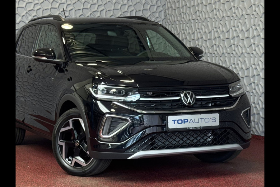 Volkswagen T-Cross ✅NIEUWE AUTO✅ TSI 115PK R-LINE EDITION TREKHAAK LED LMV IQ CAMERA STOELVERW ✅2025✅ "Volkswagen rijden begint bij Topautos.nl – 75 topmodellen direct op voorraad!"