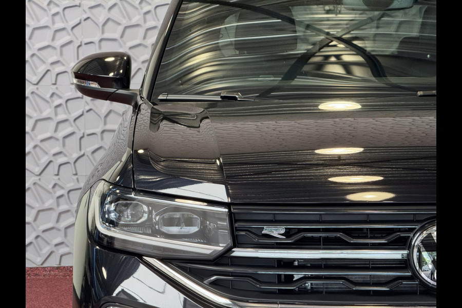 Volkswagen T-Cross ✅NIEUWE AUTO✅ TSI 115PK R-LINE EDITION TREKHAAK LED LMV IQ CAMERA STOELVERW ✅2025✅ "Volkswagen rijden begint bij Topautos.nl – 75 topmodellen direct op voorraad!"