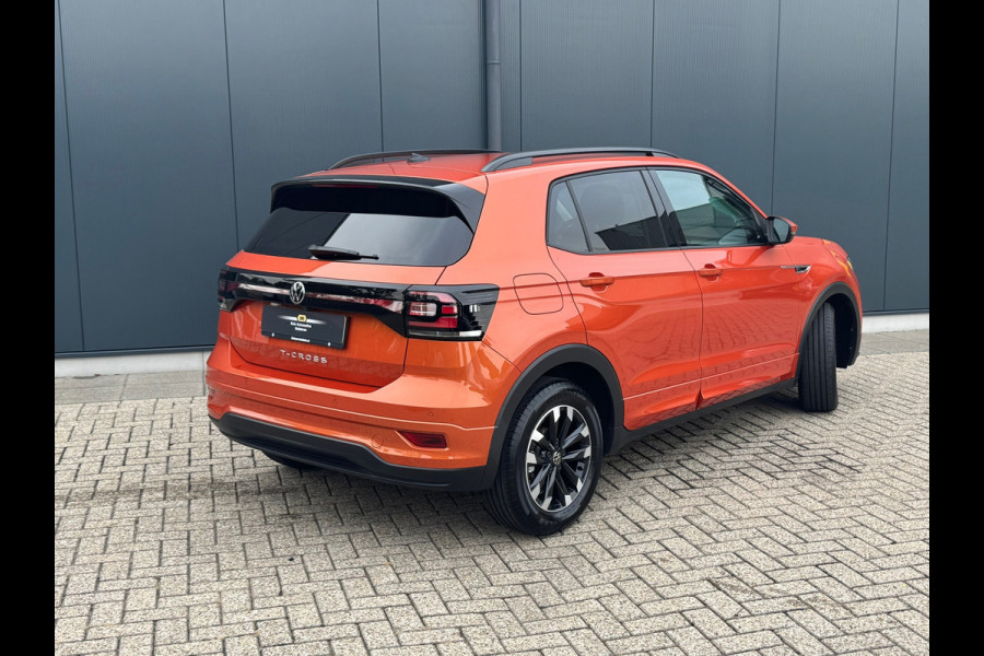 Volkswagen T-Cross 1.0 TSI Automaat R-Line * Camera * Led * CarPlay