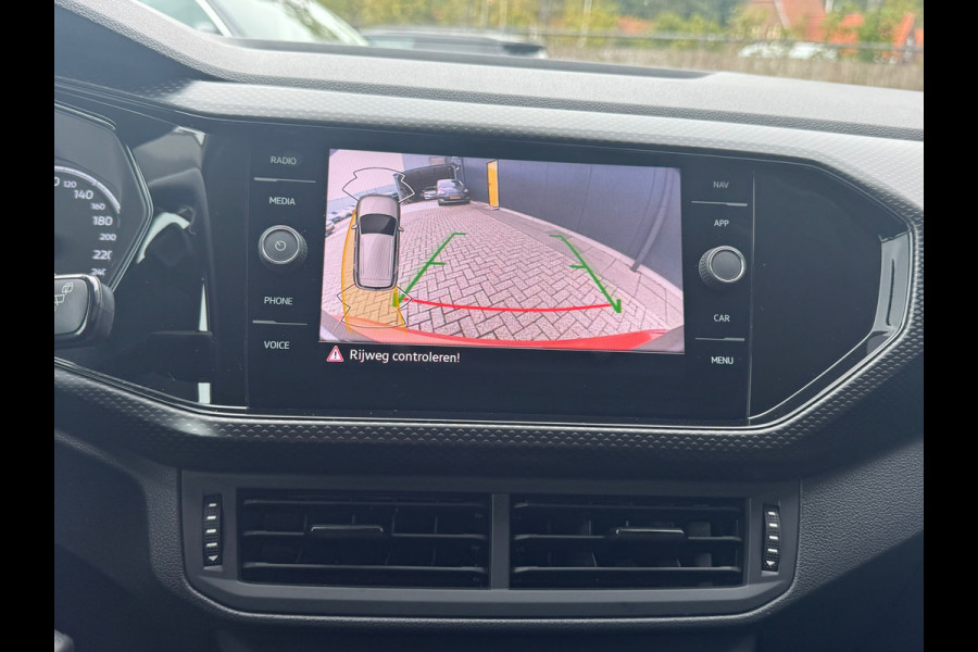 Volkswagen T-Cross 1.0 TSI Automaat R-Line * Camera * Led * CarPlay