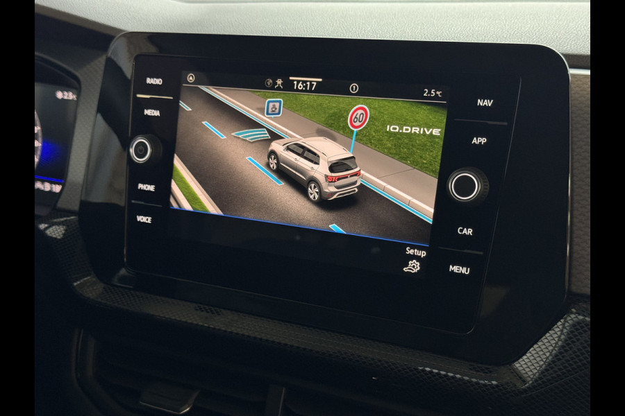 Volkswagen T-Cross ✅STYLE MODEL 2025 ✅ 1.5 150PK LED V+A CAMERA DIG.COCKPIT PRO STOEVERW KEYLESS P-ASSIST "Volkswagen rijden begint bij Topautos.nl – 75 topmodellen direct op voorraad!"