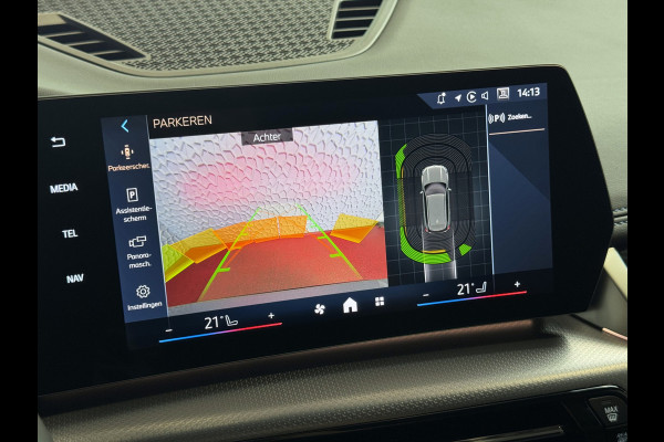BMW X1 XDRIVE 25E M-SPORT LED ELEK.KLEP NAVI STOELVERW M-SHADOW LINE CARPLAY/ANDROID ZWARTE.HEMEL PHEV PLUG IN HYBRID AWD 4X4 4WD BMW X1 XDRIVE 25E M-SPORT LED ELEK.KLEP NAVI STOELVERW M-SHADOW LINE CARPLAY/ANDROID ZWARTE.HEMEL PHEV PLUG IN HYBRID AWD 4X4 4WD